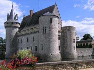  Орлеан:  Франция:  
 
 Замок Сюлли-сюр-Луар